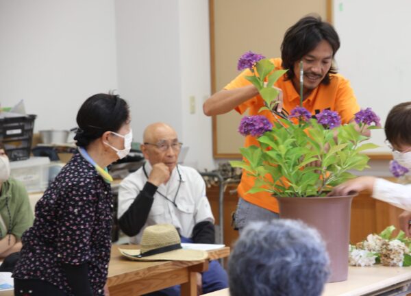【柏崎】7/5(土)　 柏崎・夢の森公園「お悩み解決！樹木医さんのあじさい剪定教室」